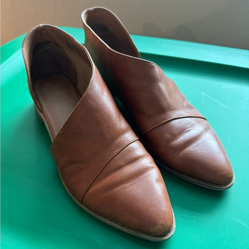 Universal Thread Wenda Bootie Flats from Target - Size 8.5 (fits a size 8)